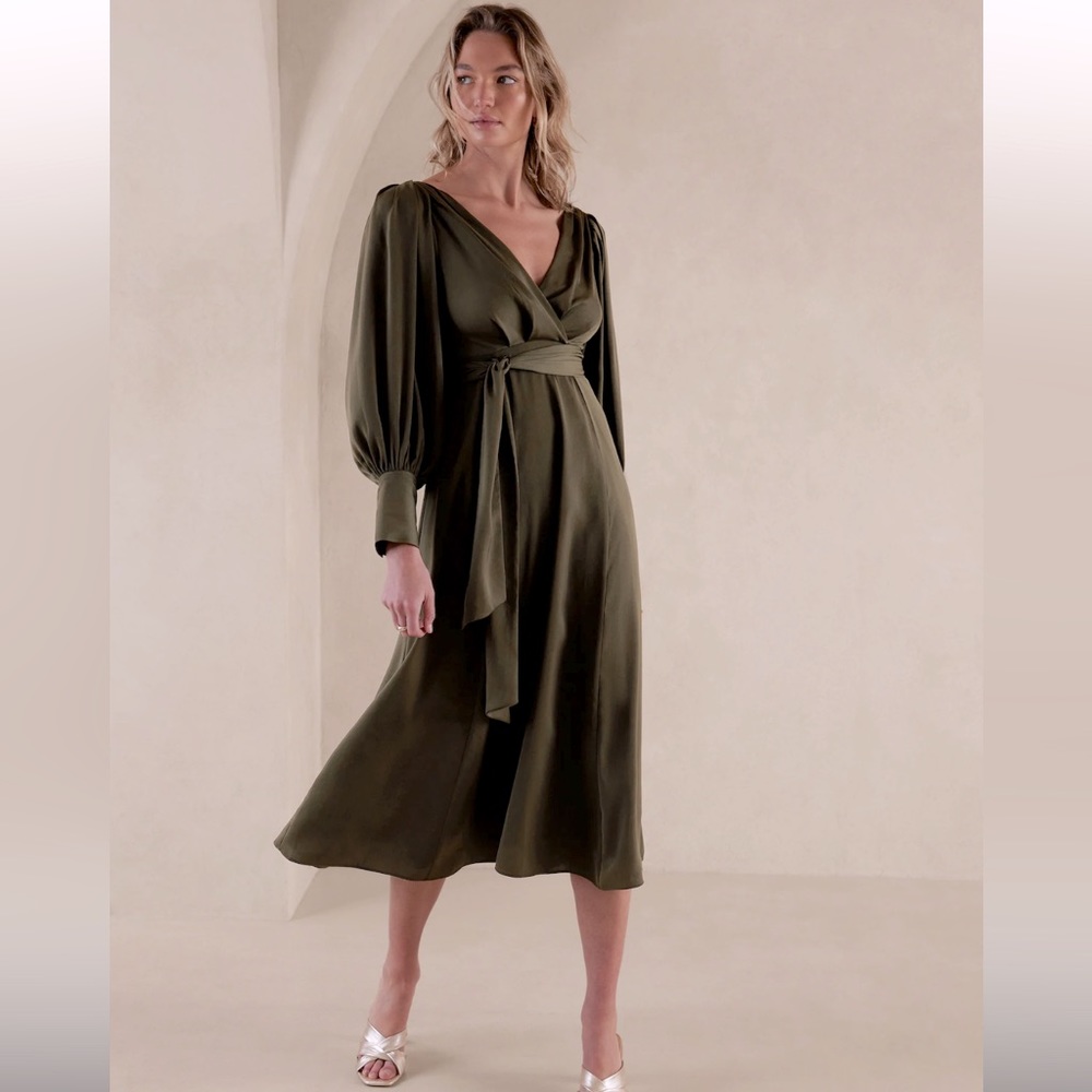 Banana Republic blouson sleeve dress NWT